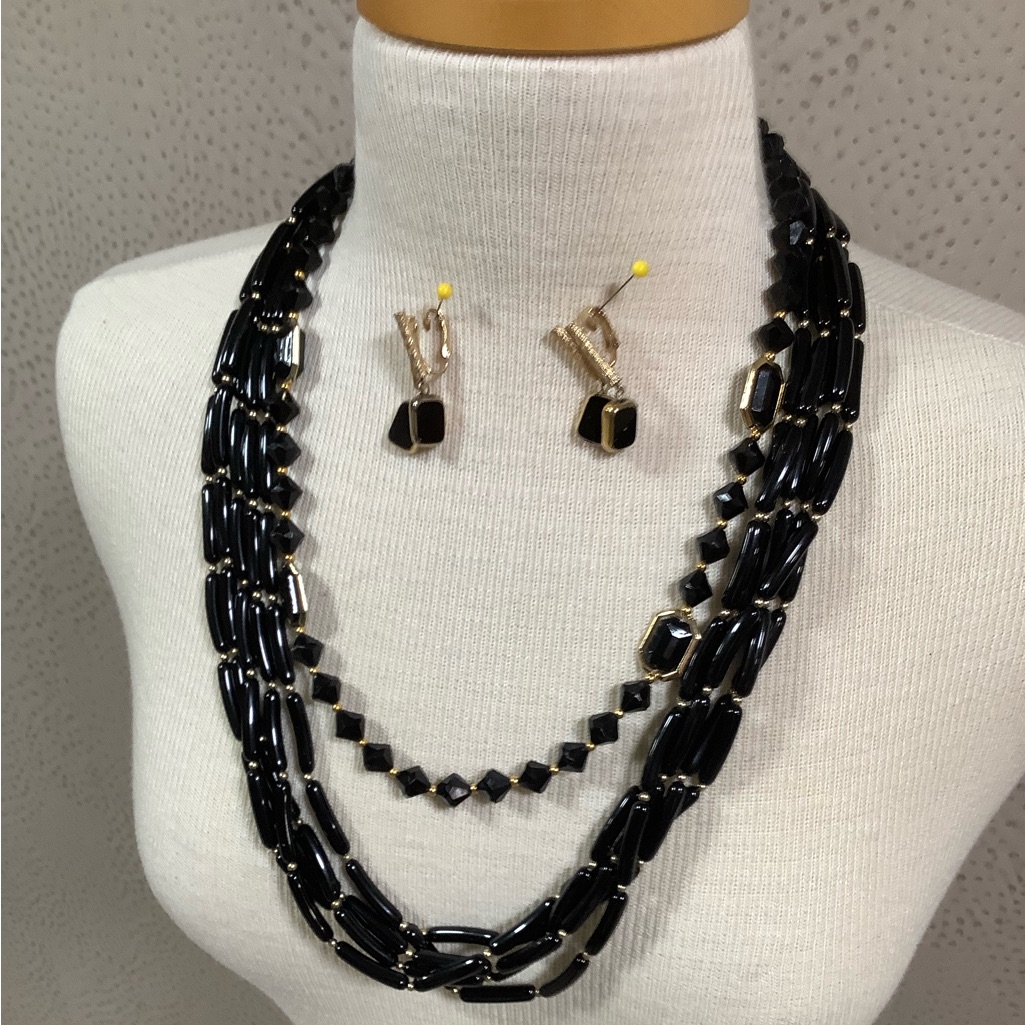 Two Necklaces One Pair Earrings Elegant Black And Gold Jewelry Set 16$